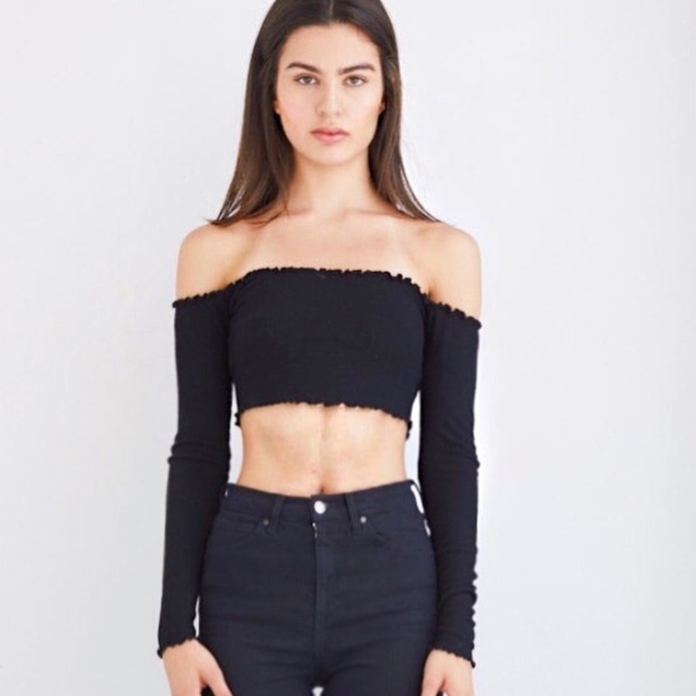 Black top crop